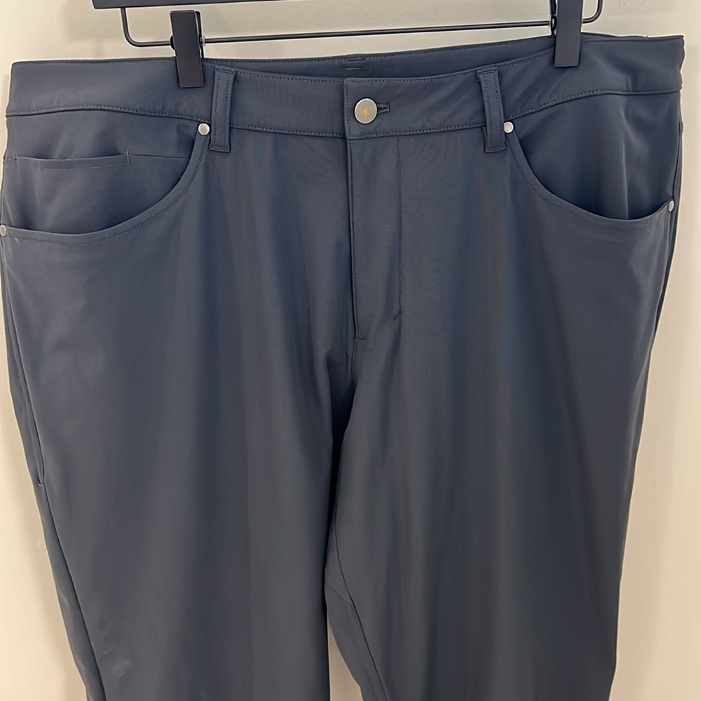 LULULEMON Men’s Pants size 38 waist 30 length.